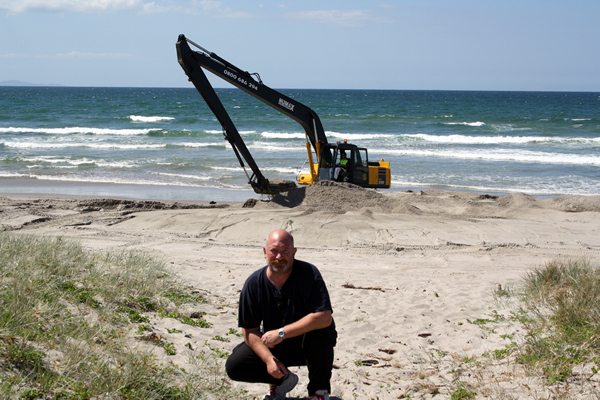 Richard Moore, On Papamoa Beach, Rena Disaster, Oil Spill, Tauranga, New Zealand