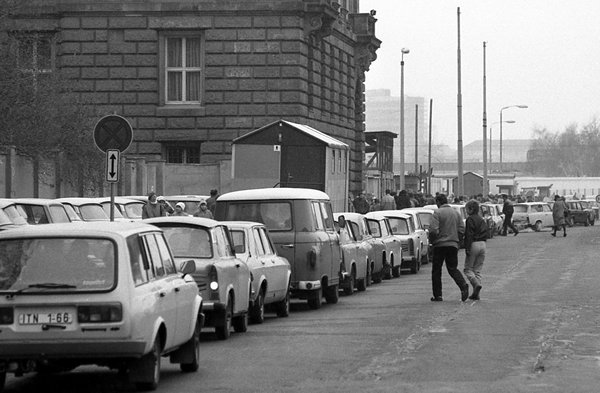 Fall of the Berlin Wall, November 1989