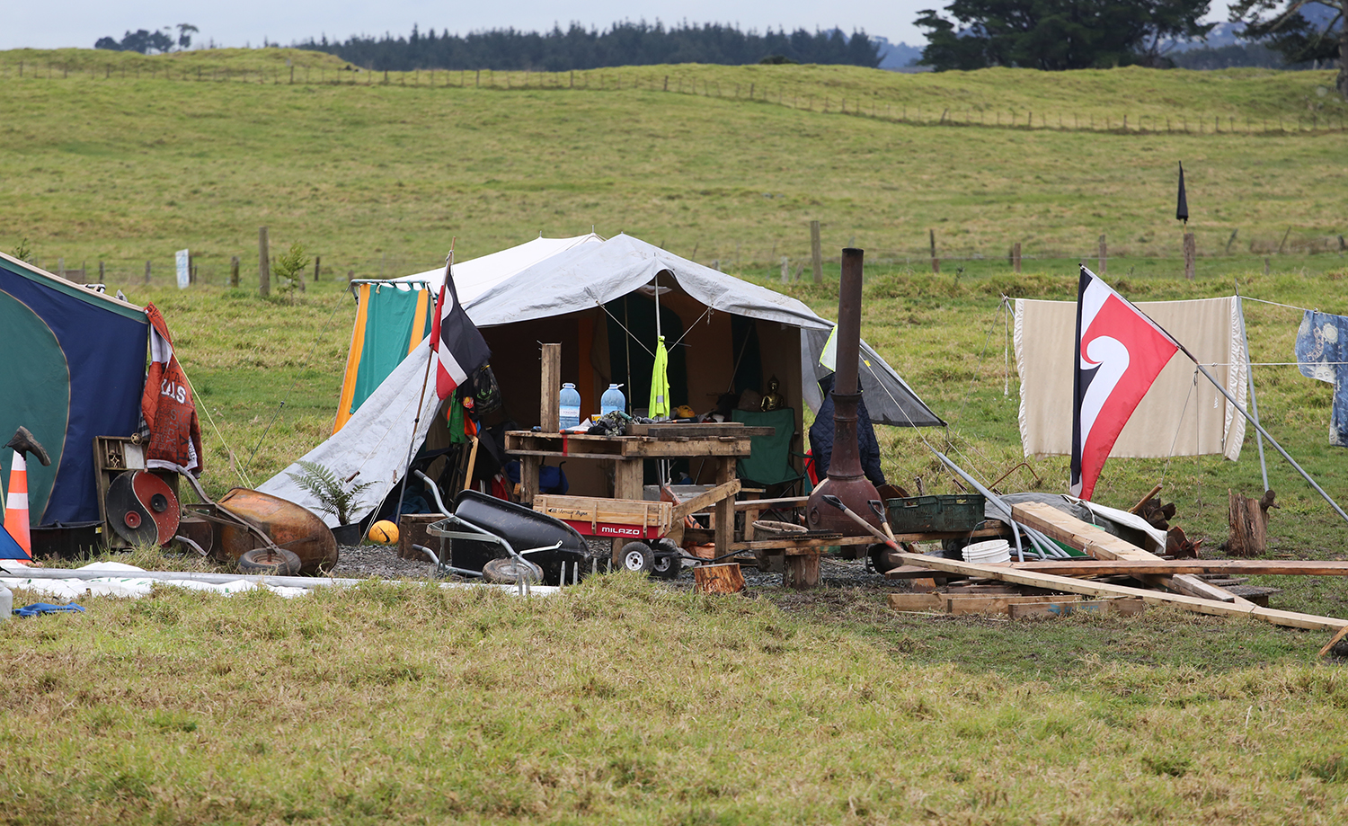 Maori Land Protest : Ihumatao : Auckland : New Zealand : Richard Moore : Journalist : Photographer :