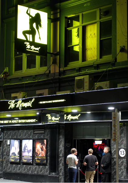 Saturday Night, Sunday Morning, Auckland