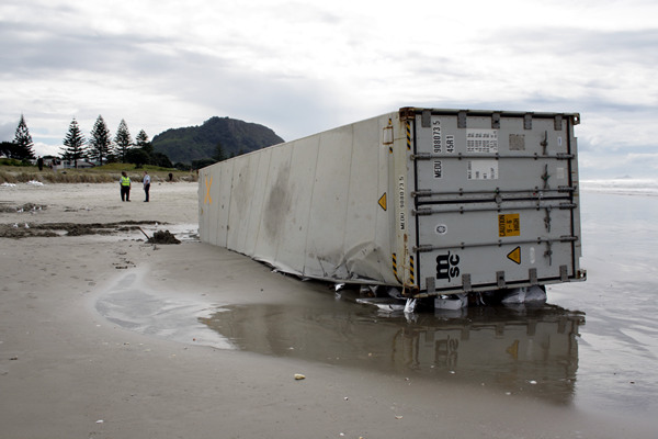 Rena Disaster, Oil Spill, Tauranga, New Zealand