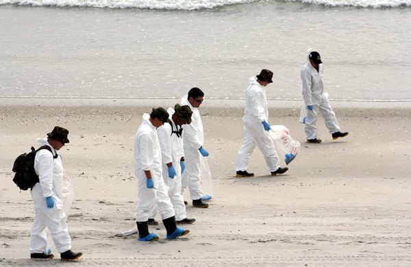Rena Disaster, Oil Spill, Tauranga, New Zealand