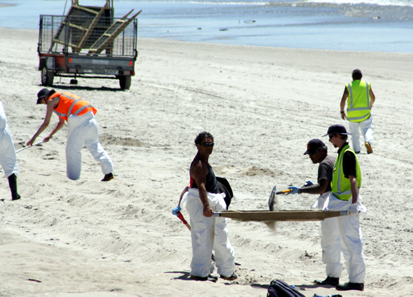 Rena Disaster, Oil Spill, Tauranga, New Zealand