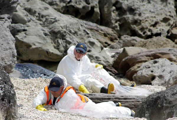 Rena Disaster, Oil Spill, Tauranga, New Zealand