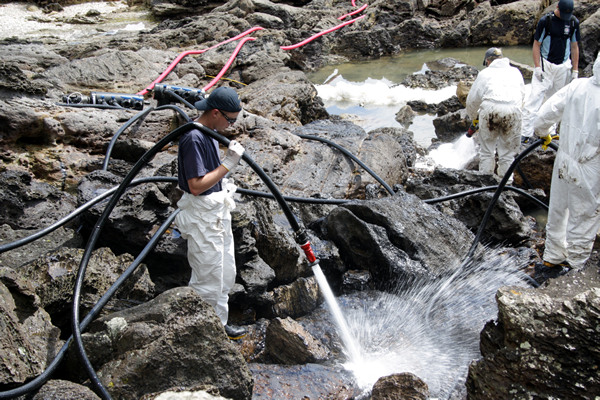 Rena Disaster, Oil Spill, Tauranga, New Zealand