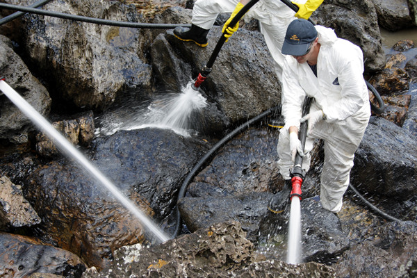 Rena Disaster, Oil Spill, Tauranga, New Zealand
