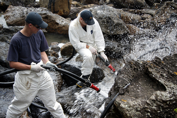 Rena Disaster, Oil Spill, Tauranga, New Zealand