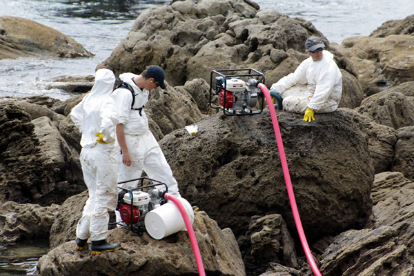 Rena Disaster, Oil Spill, Tauranga, New Zealand