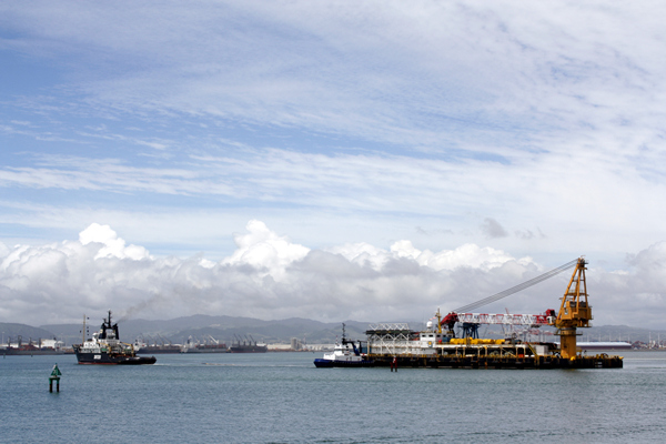 Smit Borneo, Crane Barge, Rena Disaster, Oil Spill, Tauranga, New Zealand