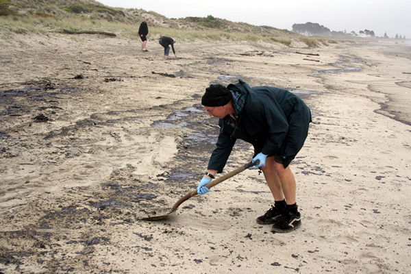 Rena Disaster, Oil Spill, Tauranga, New Zealand