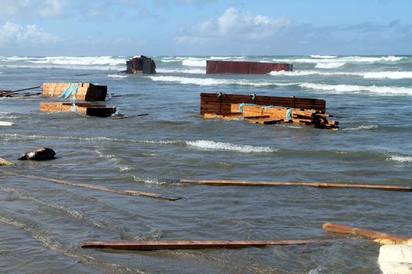 Wreckage, Rena Disaster, Oil Spill, Tauranga, New Zealand