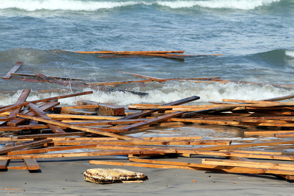 Wreckage, Rena Disaster, Oil Spill, Tauranga, New Zealand