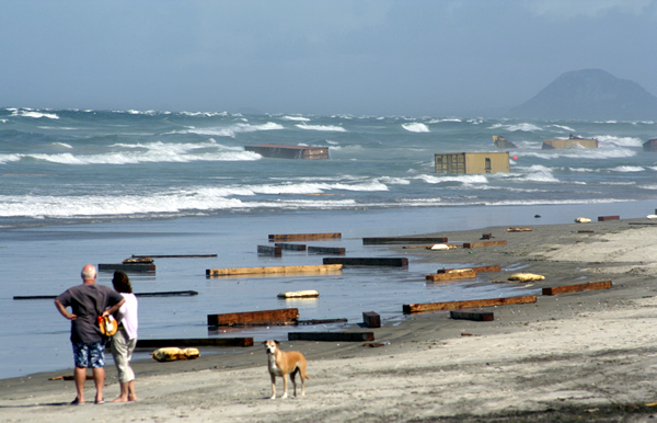 Wreckage, Rena Disaster, Oil Spill, Tauranga, New Zealand