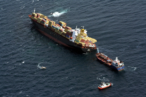 Rena Oil Spill Disaster, Tauranga, NZ