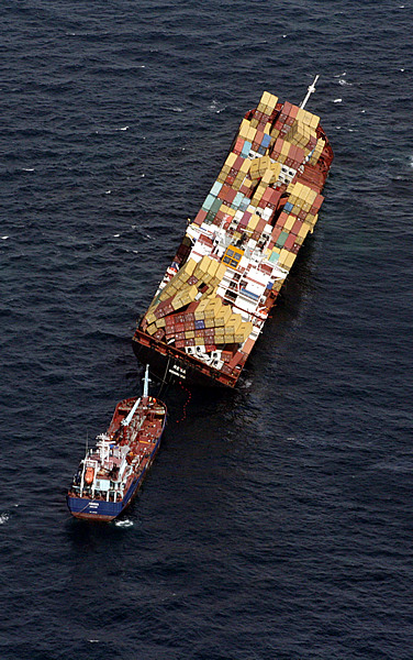 Rena Oil Spill Disaster, Tauranga, NZ