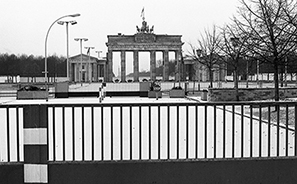 Fall of the Berlin Wall : 1989 : Photos : Richard Moore : Photographer