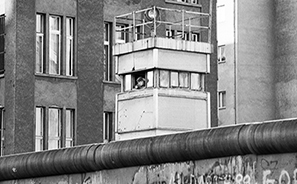 Fall of the Berlin Wall : 1989 : Photos : Richard Moore : Photographer