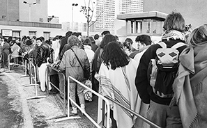 Fall of the Berlin Wall : 1989 : Photos : Richard Moore : Photographer