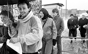 Fall of the Berlin Wall : 1989 : Photos : Richard Moore : Photographer