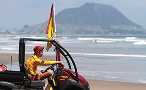 Surf Life Saving : Papamoa Beach  : Photos : Richard Moore : Photographer