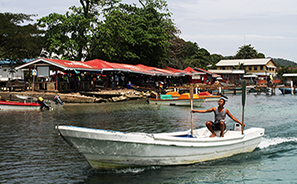 Solomon Islands : Travel :  Photos : Richard Moore : Photographer