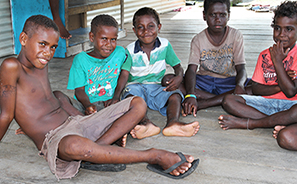 Solomon Islands : Travel :  Photos : Richard Moore : Photographer