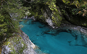 Travel : New Zealand :  Photos : Richard Moore : Photographer South Island : 